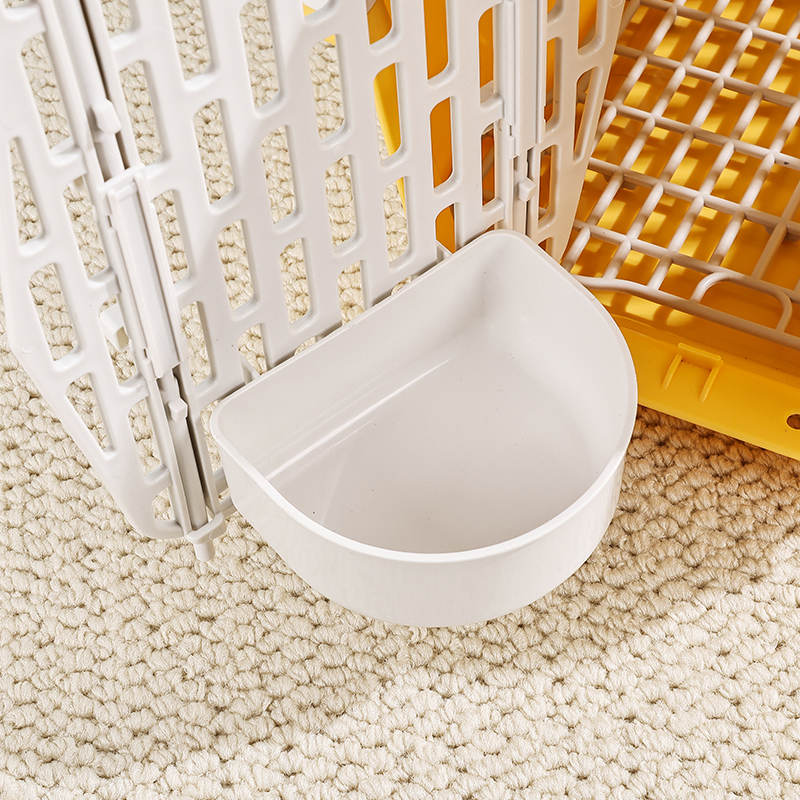 Durable Pet Carrier with Sturdy Plastic & Metal Doors