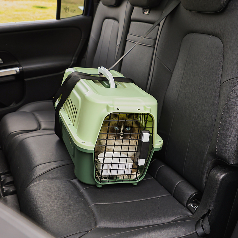 Durable Pet Carrier with Sturdy Plastic & Metal Doors
