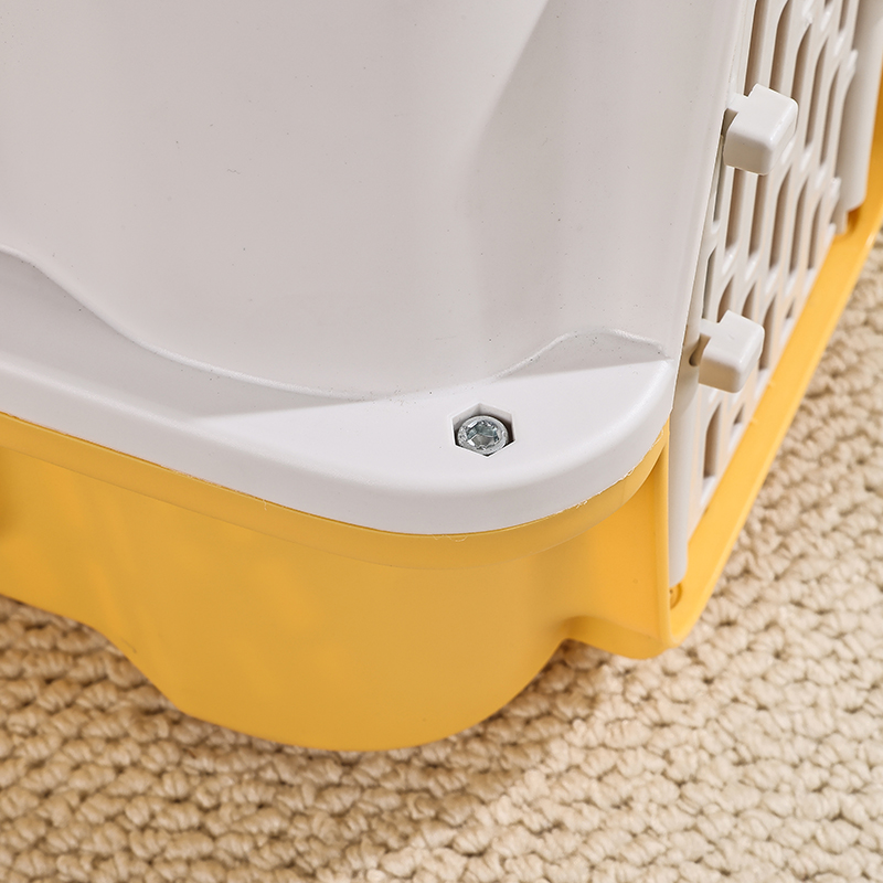 Durable Pet Carrier with Sturdy Plastic & Metal Doors