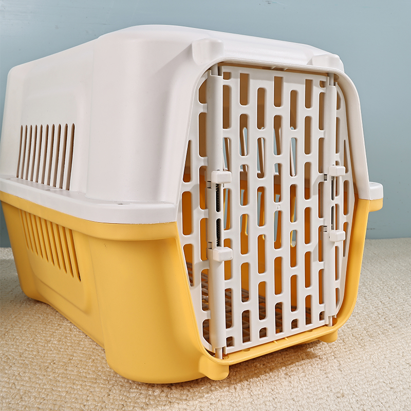 Durable Pet Carrier with Sturdy Plastic & Metal Doors